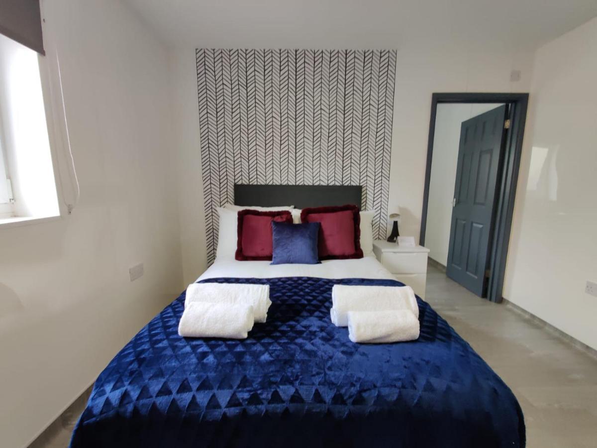 Double Ensuite Rooms Swansea Bagian luar foto