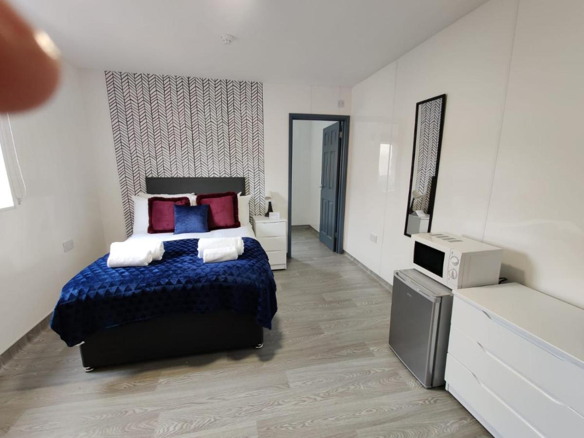 Double Ensuite Rooms Swansea Bagian luar foto