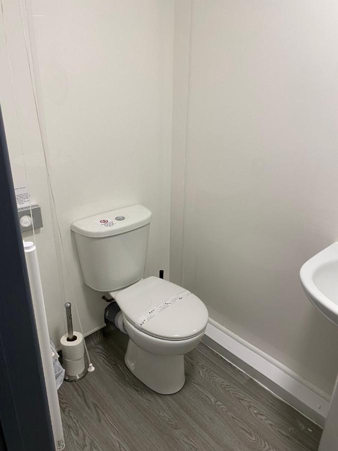 Double Ensuite Rooms Swansea Bagian luar foto