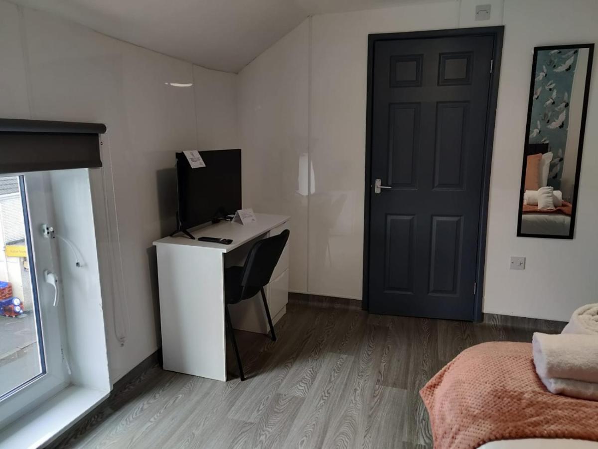 Double Ensuite Rooms Swansea Bagian luar foto